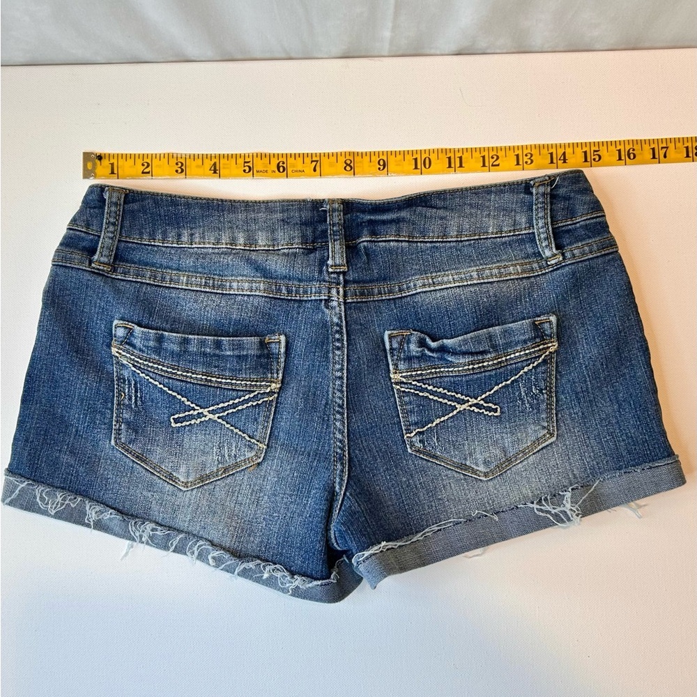 Final Price Y2K Denim Booty Shorts Size 7 - Picture 5 of 5